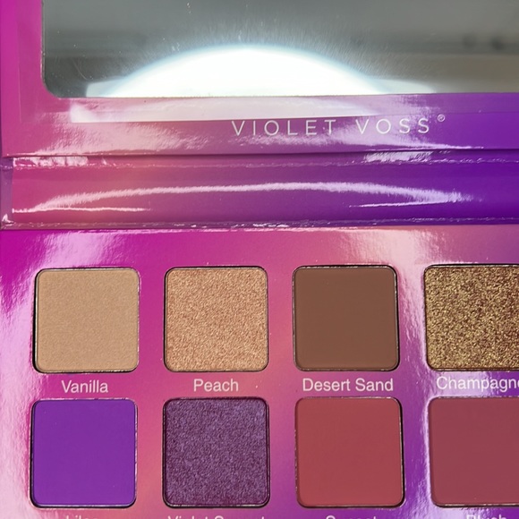 Violet Sunset eyeshadow palette - Picture 3 of 5